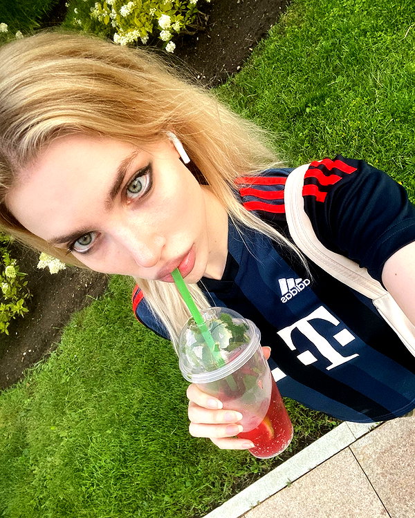 anya4everr instagram image archive image