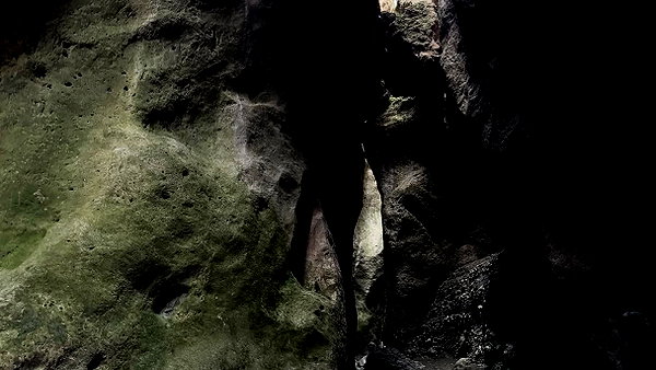 vvelum_ instagram image archive image