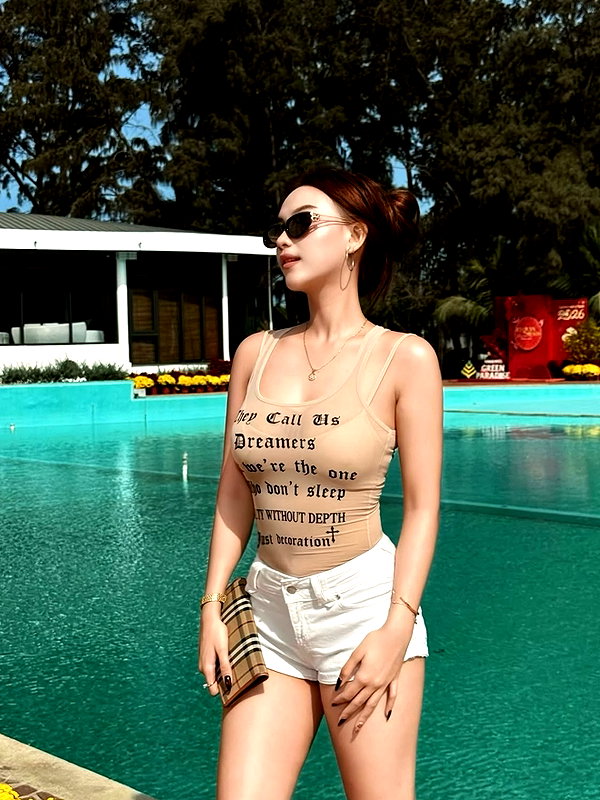 lyhythuedoxinh instagram image archive image