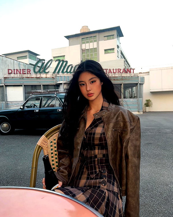 ll.lu1s instagram image archive image