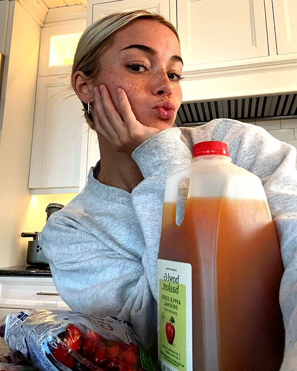 livvydunne instagram image archive image