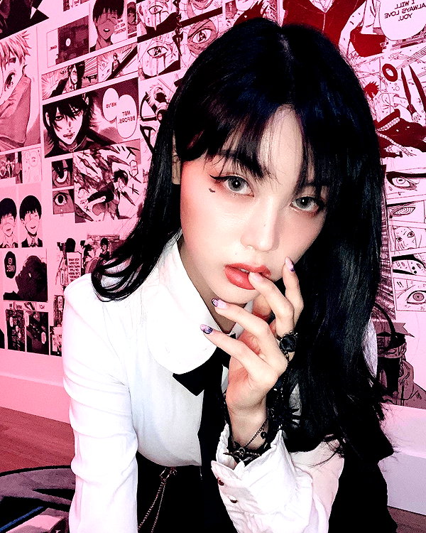 emily.ghoul instagram image archive image