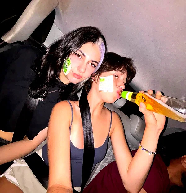 ayash.hila instagram image archive image