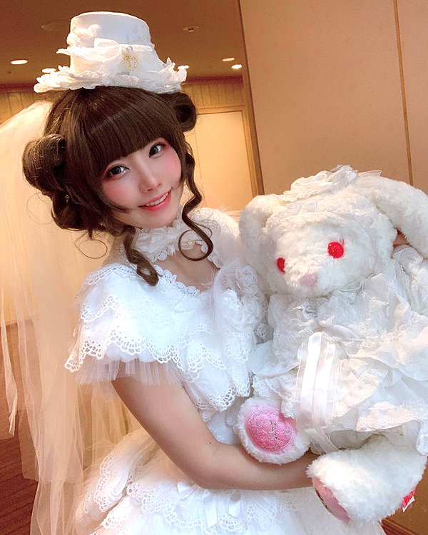 enakorin instagram image archive image