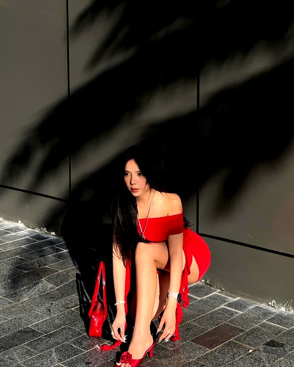 lyhythuedoxinh instagram image archive image