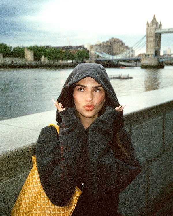 leahhalton instagram image archive image