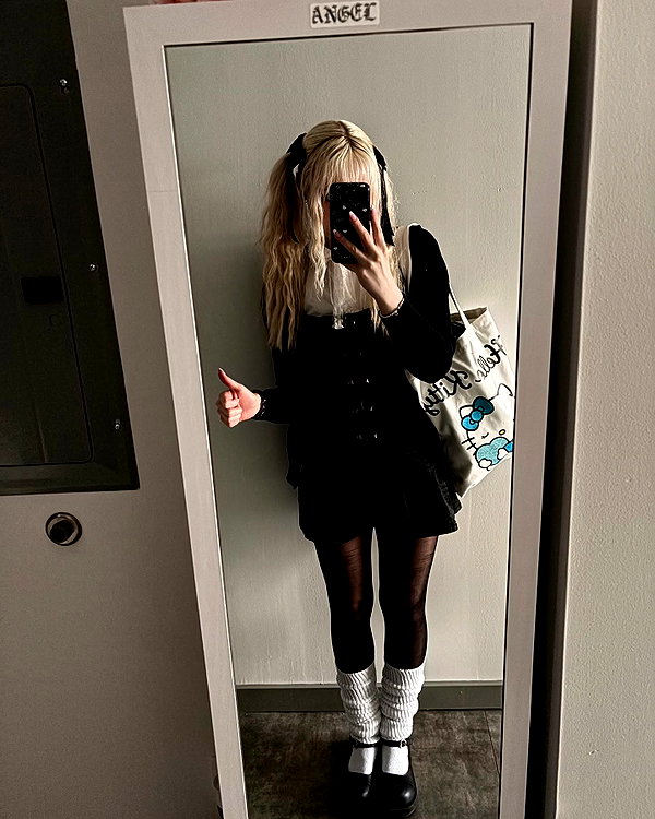 mennyaah instagram image archive image