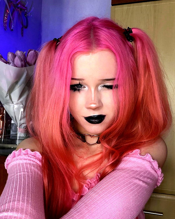 tiny.eviluv instagram image archive image