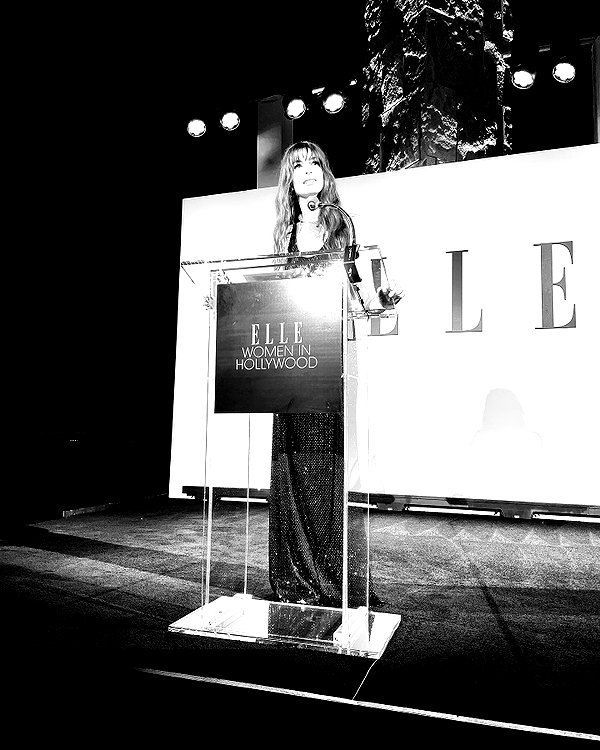 annehathaway instagram image archive image