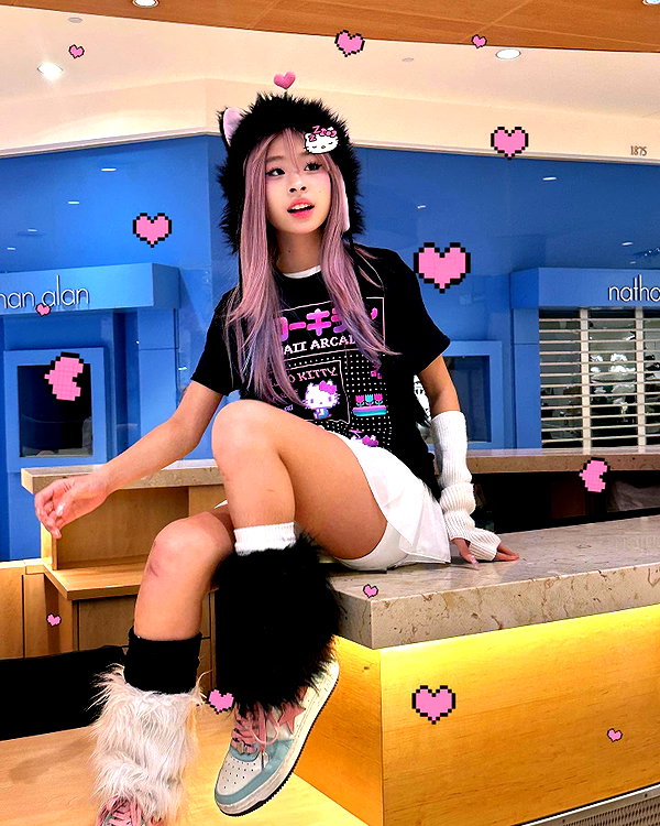 princessamelia_official instagram image archive image