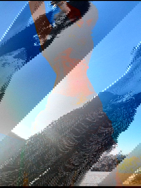 zommmbri zommmbri archive image