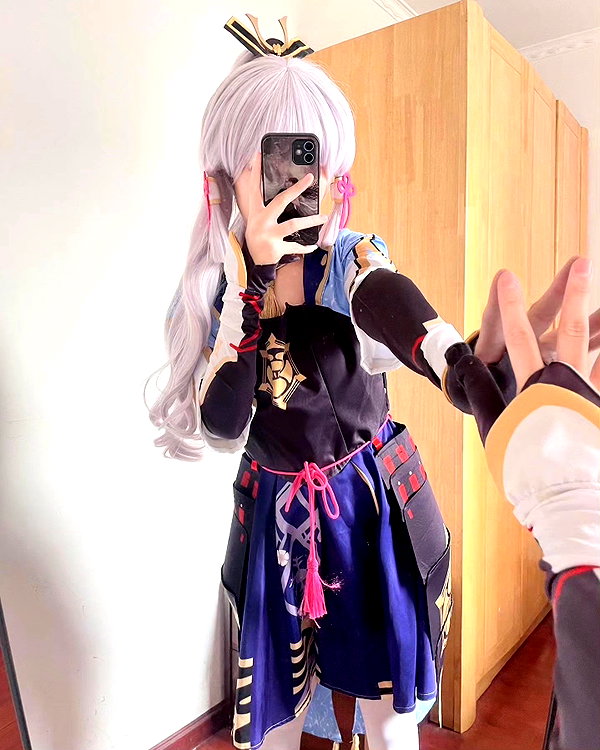 gallery_cosplayer instagram image archive image