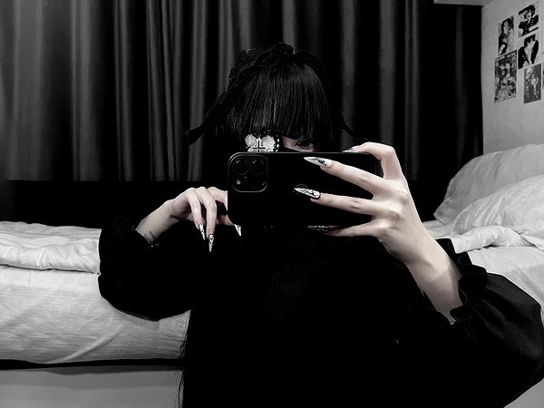 glowmoonshorty instagram image archive image