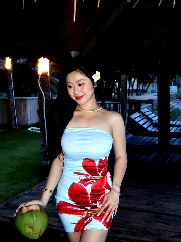 lyhythuedoxinh instagram image archive image