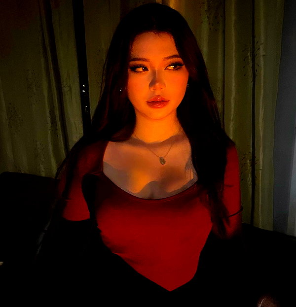 baddiesessence instagram image archive image
