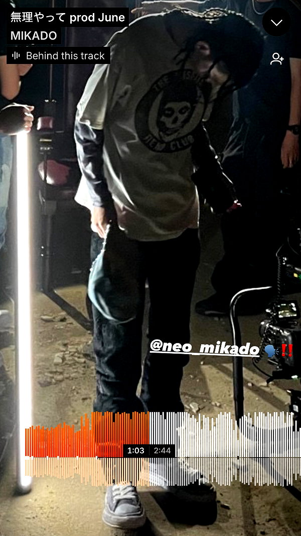 9unxx7 instagram image archive image