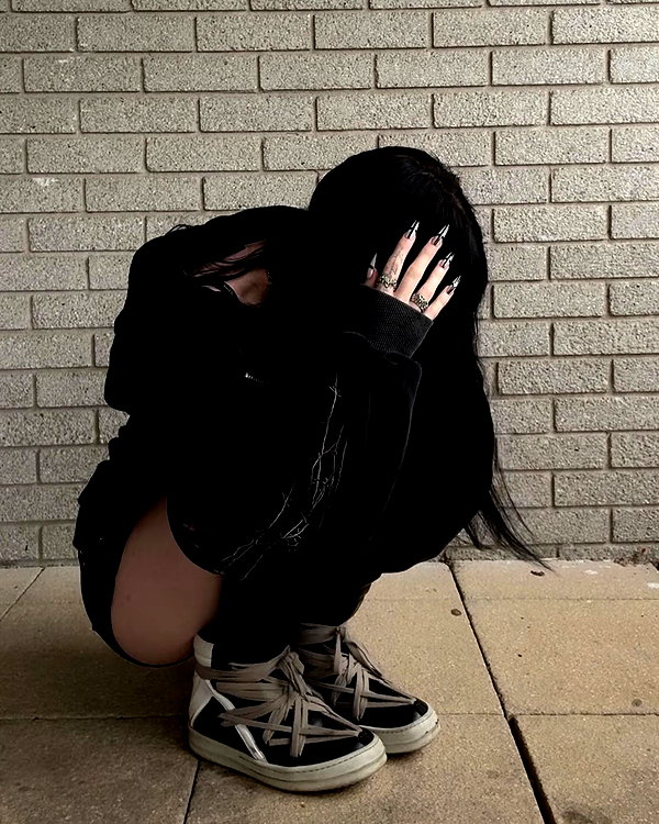 v4.nnas instagram image archive image