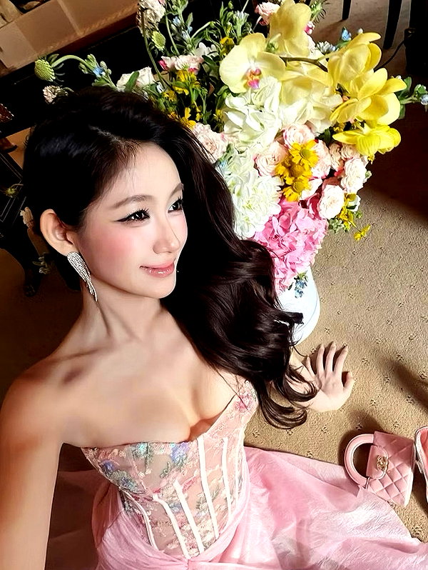 lyhythuedoxinh instagram image archive image