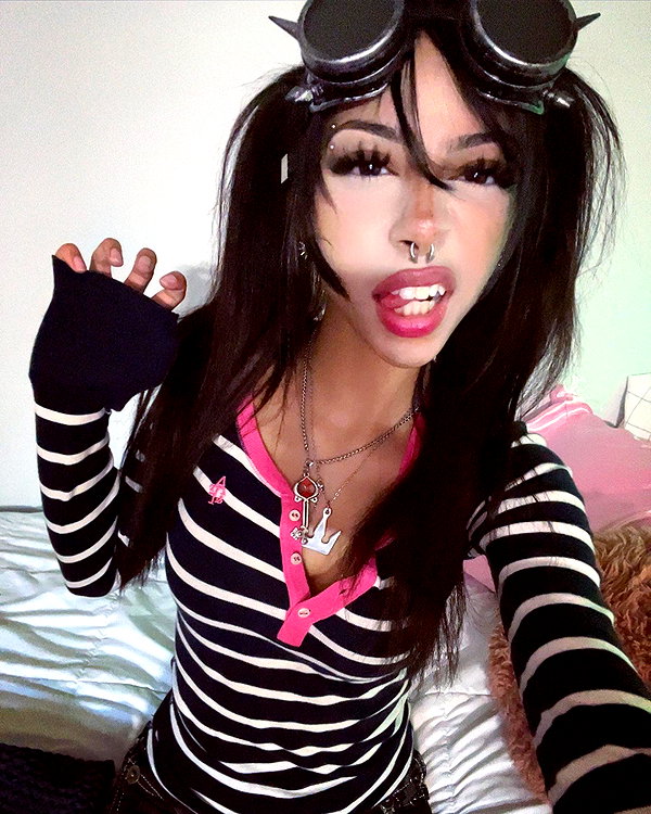twodollie instagram image archive image
