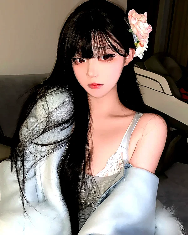 yingyinng_ instagram image archive image