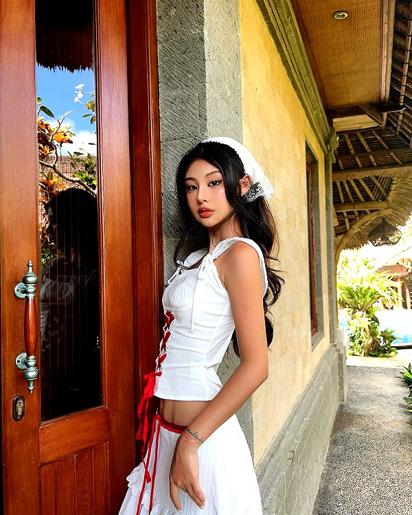 ll.lu1s instagram image archive image