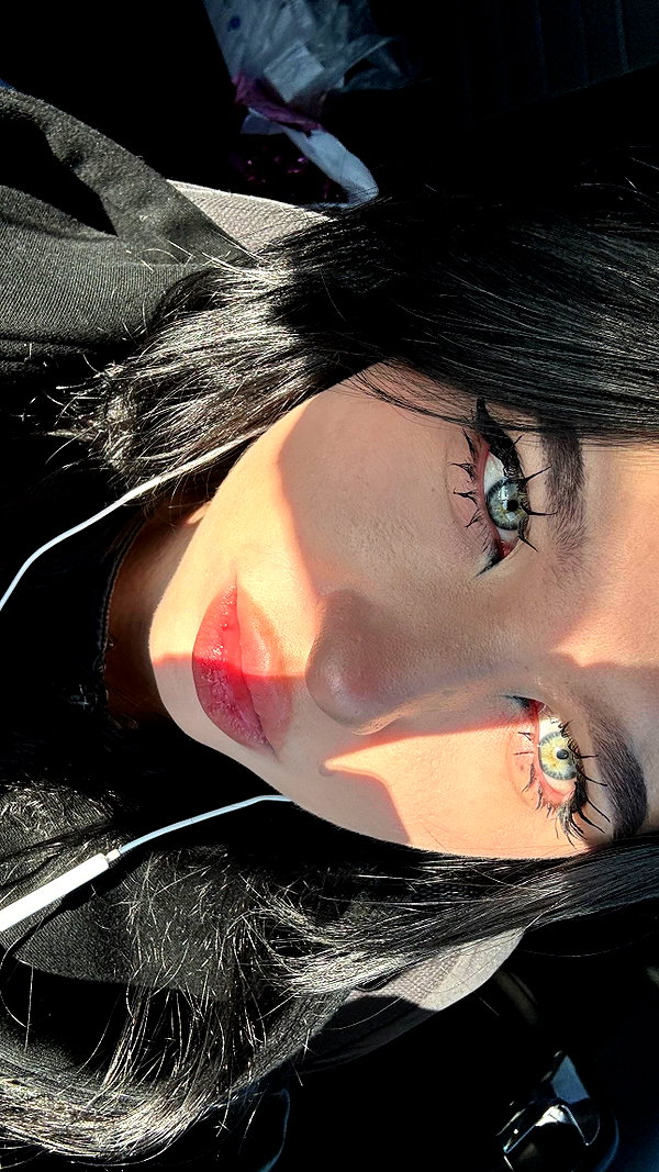 llofreaki instagram image archive image