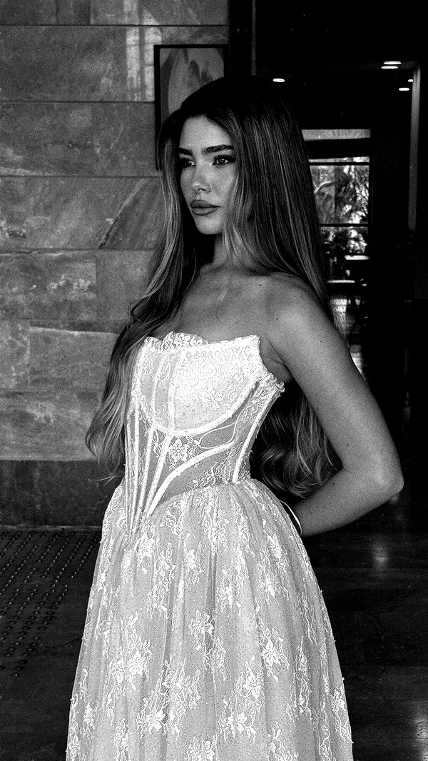 daniella_zeldis instagram image archive image