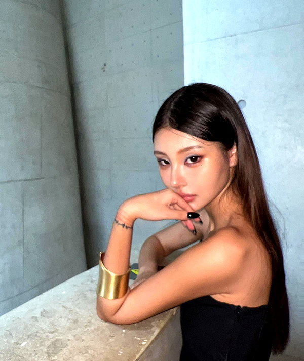 ll.lu1s instagram image archive image