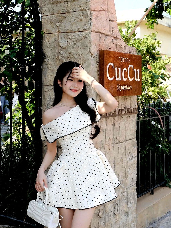 lyhythuedoxinh instagram image archive image