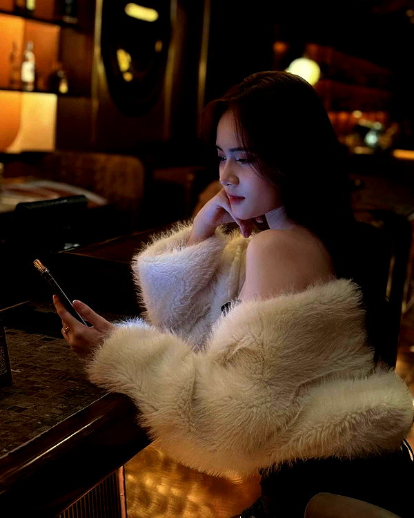 lyhythuedoxinh instagram image archive image