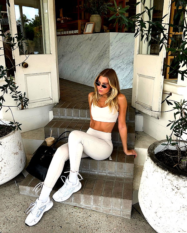 sophiebatzloff instagram image archive image