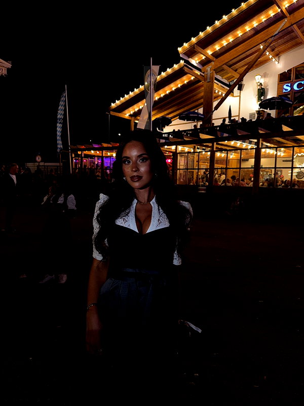 zoeliss instagram image archive image