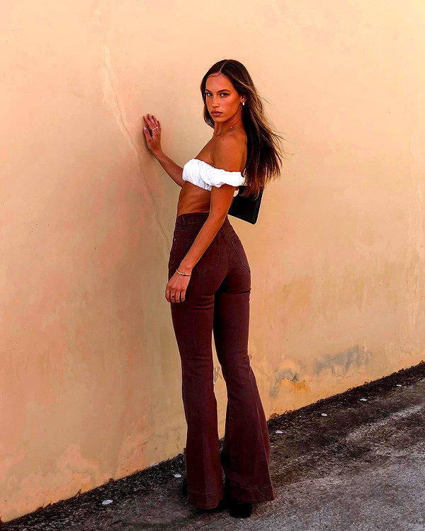 olivia.mathers instagram image archive image