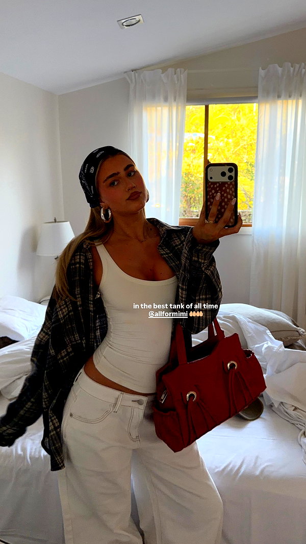 sophadophaa_ instagram image archive image