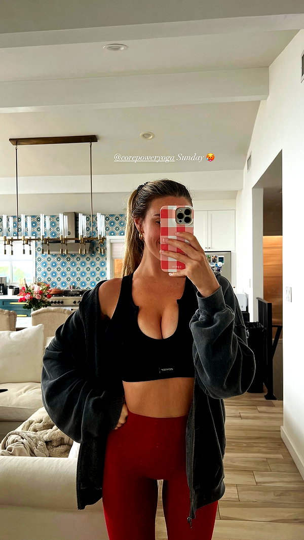 kaylasimmmons instagram image archive image