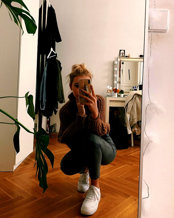 lilih instagram image archive image