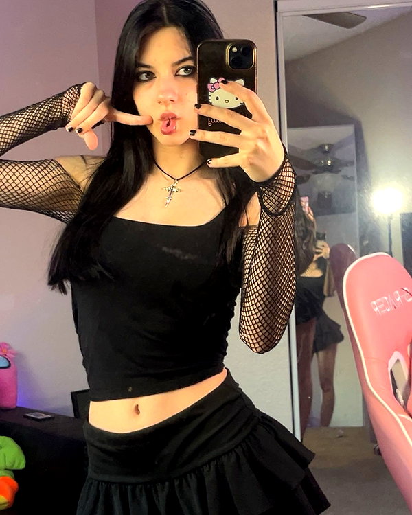 aveziezz instagram image archive image