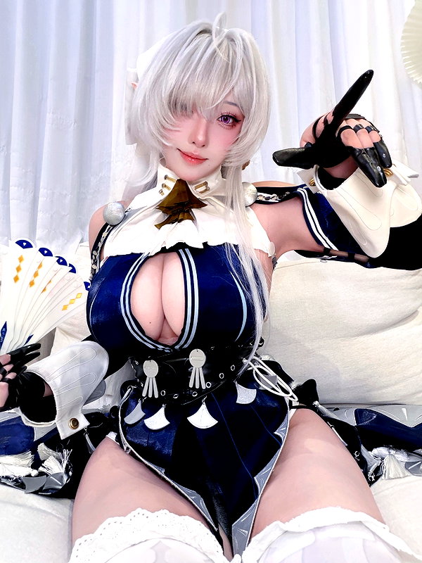 Archived image from @takomayuyi on Instagram