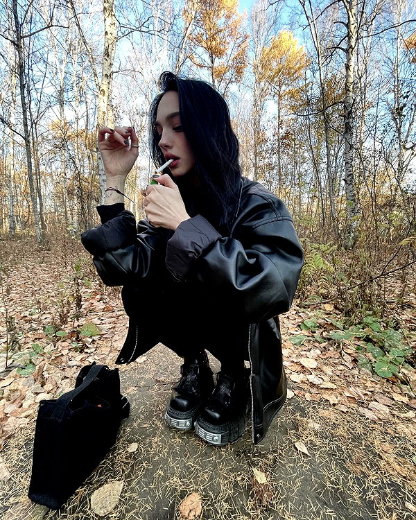 kriskaik instagram image archive image