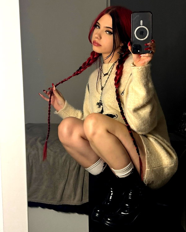 _roniira instagram image archive image
