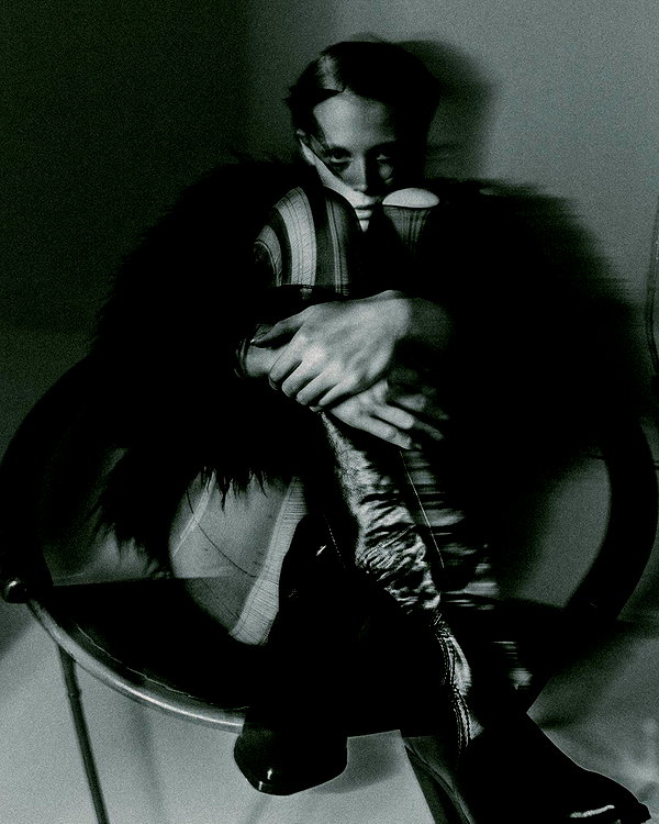 kkwwwv instagram image archive image