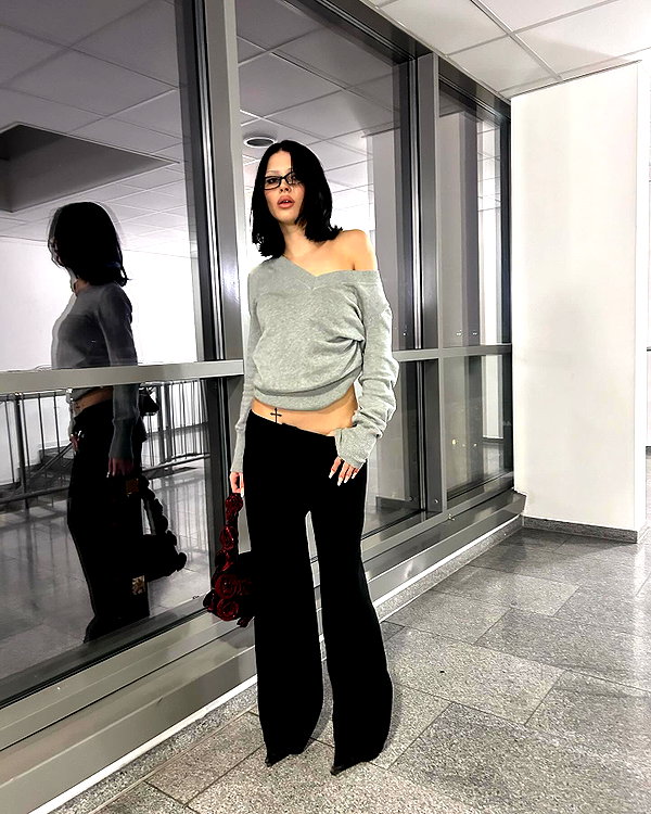 karolinaawasik instagram image archive image