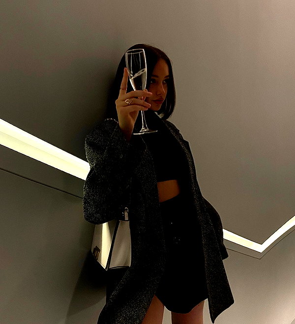 veroni22ka instagram image archive image