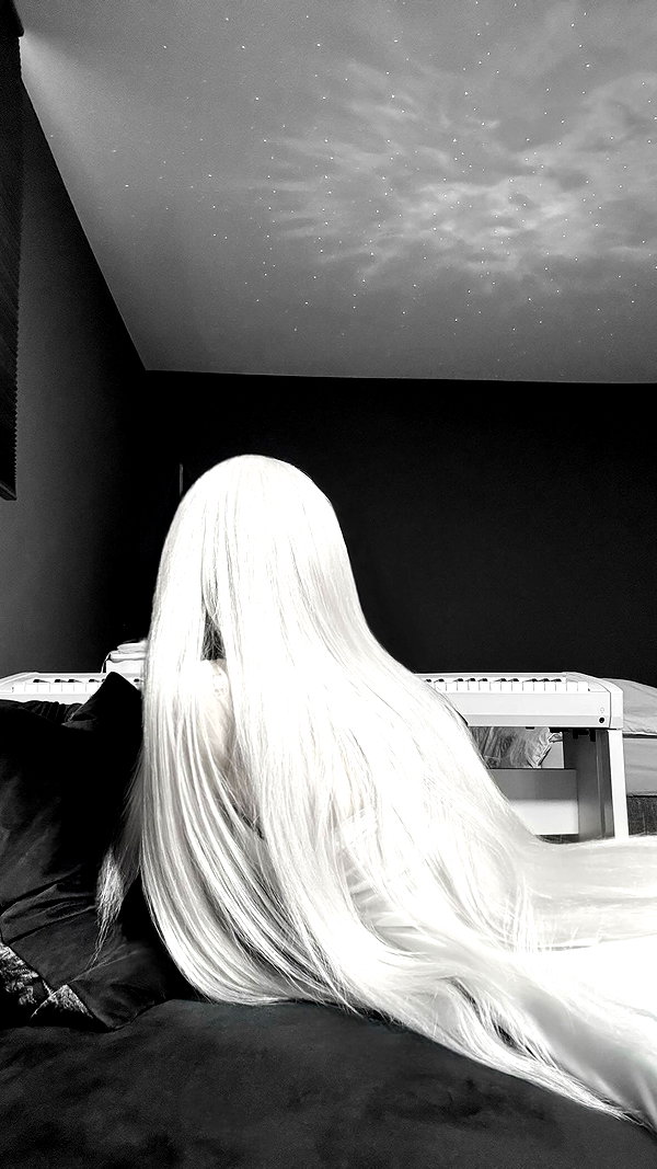 annaemiliaz instagram image archive image