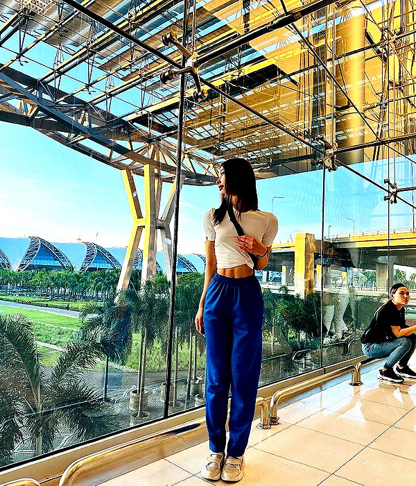 indra0102_ instagram image archive image