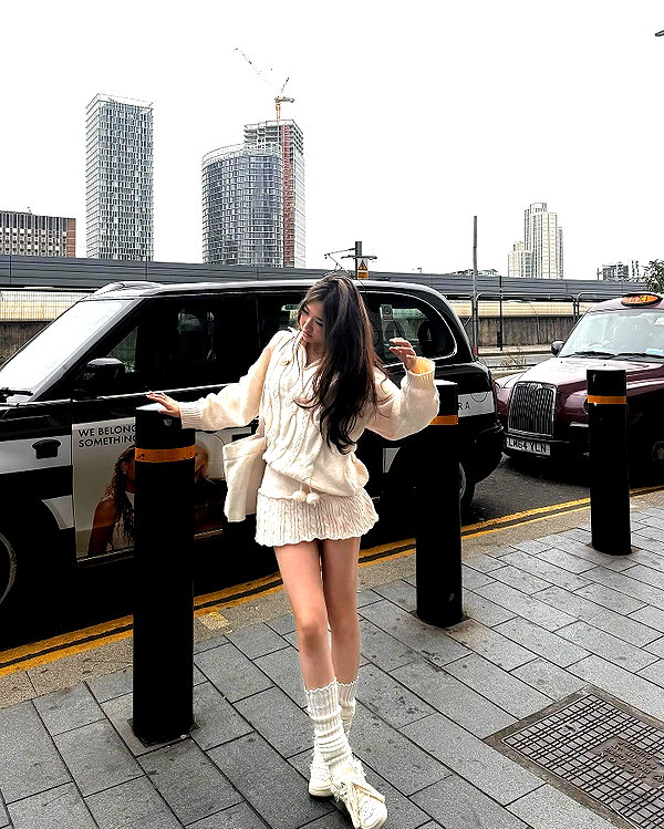 joycee.e instagram image archive image