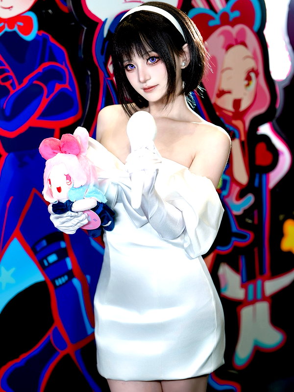 miee_cos instagram image archive image