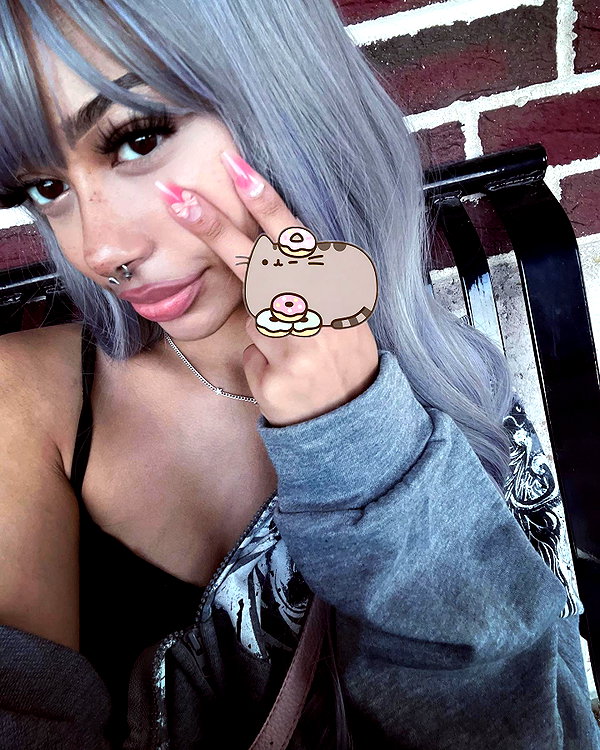 twodollie instagram image archive image