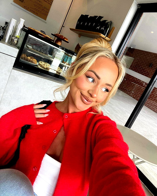 allieauton instagram image archive image