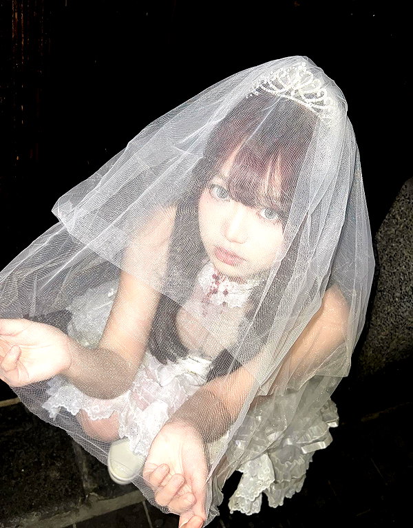 150_aiko instagram image archive image